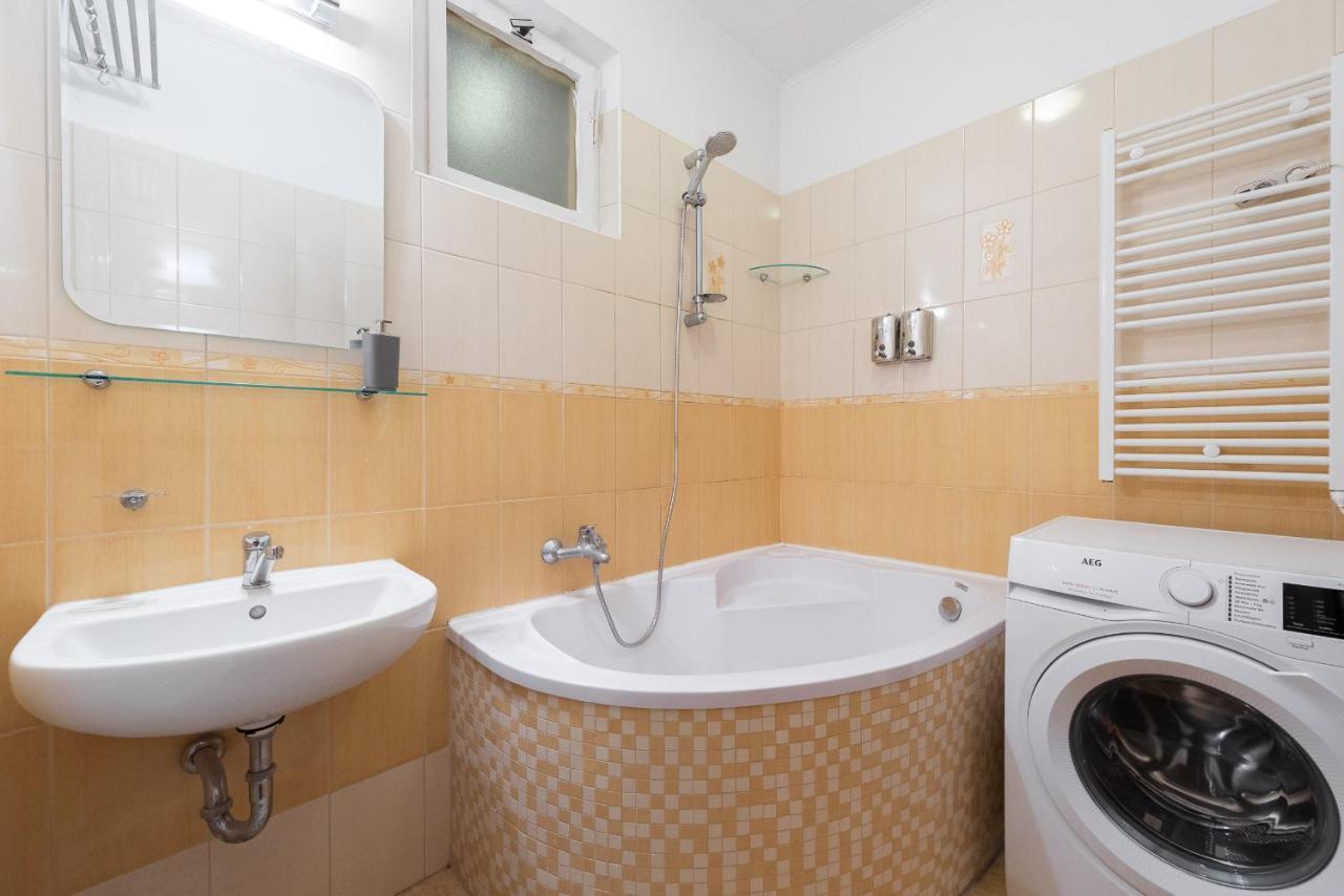 Lena Apartment Decin Luaran gambar